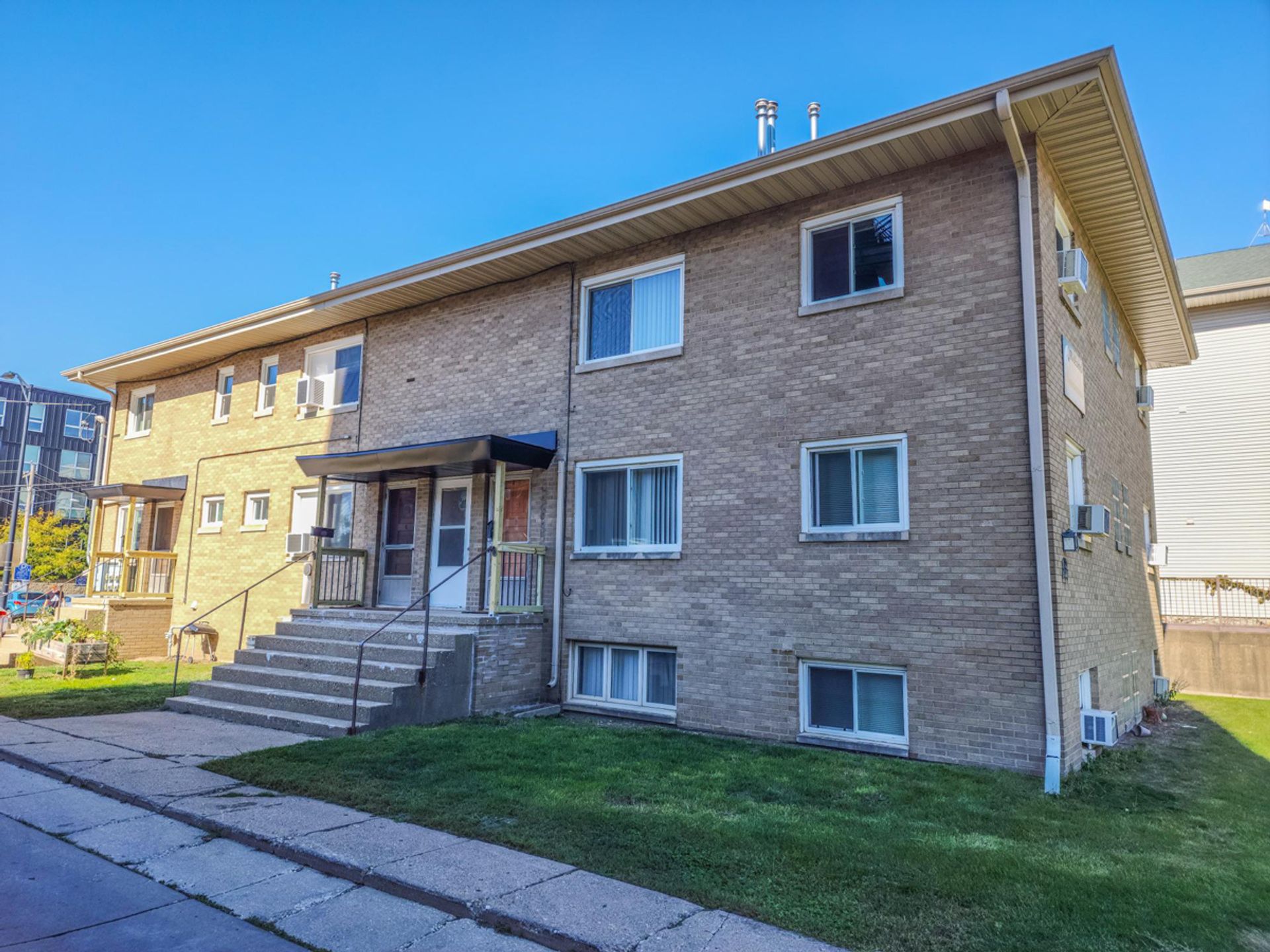 Champaign Apartment: 907 S Second St