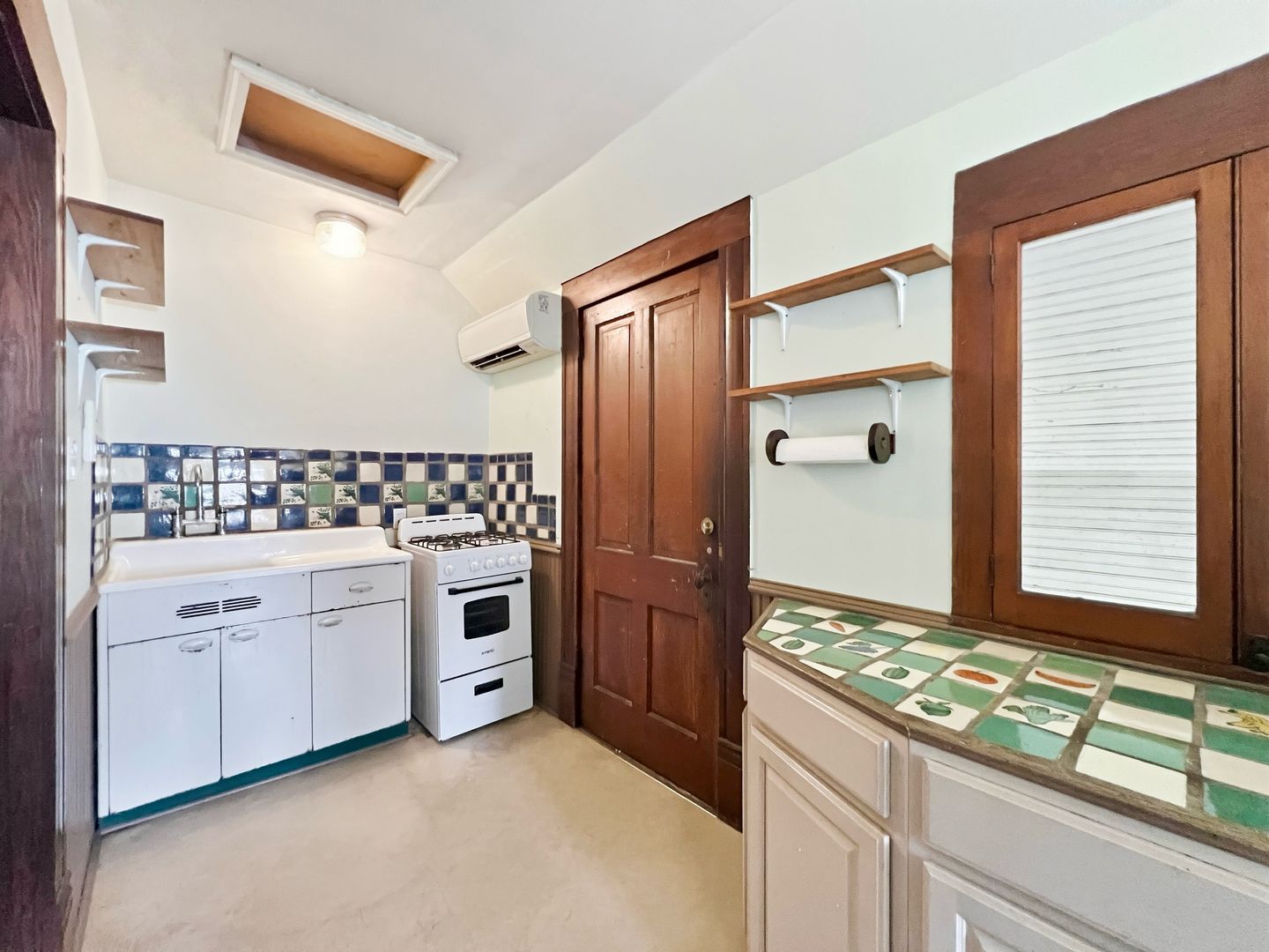 Austin Apartment: 1010 Willow St