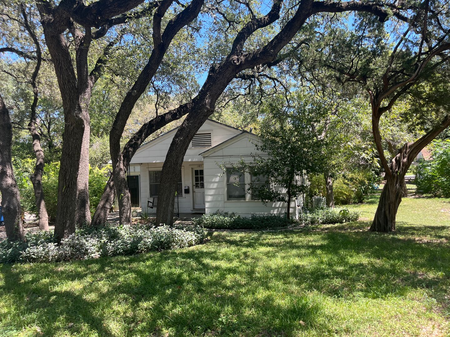 Austin Apartment: Fairview Properties