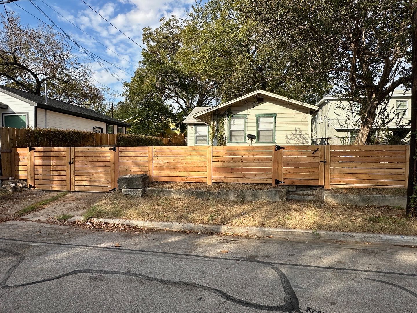 Austin House: 2310 Santa Maria St.