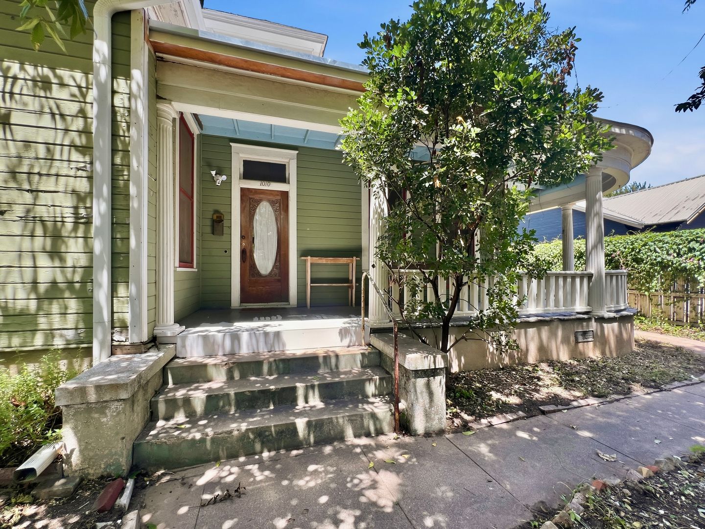 Austin Apartment: 1010 Willow St