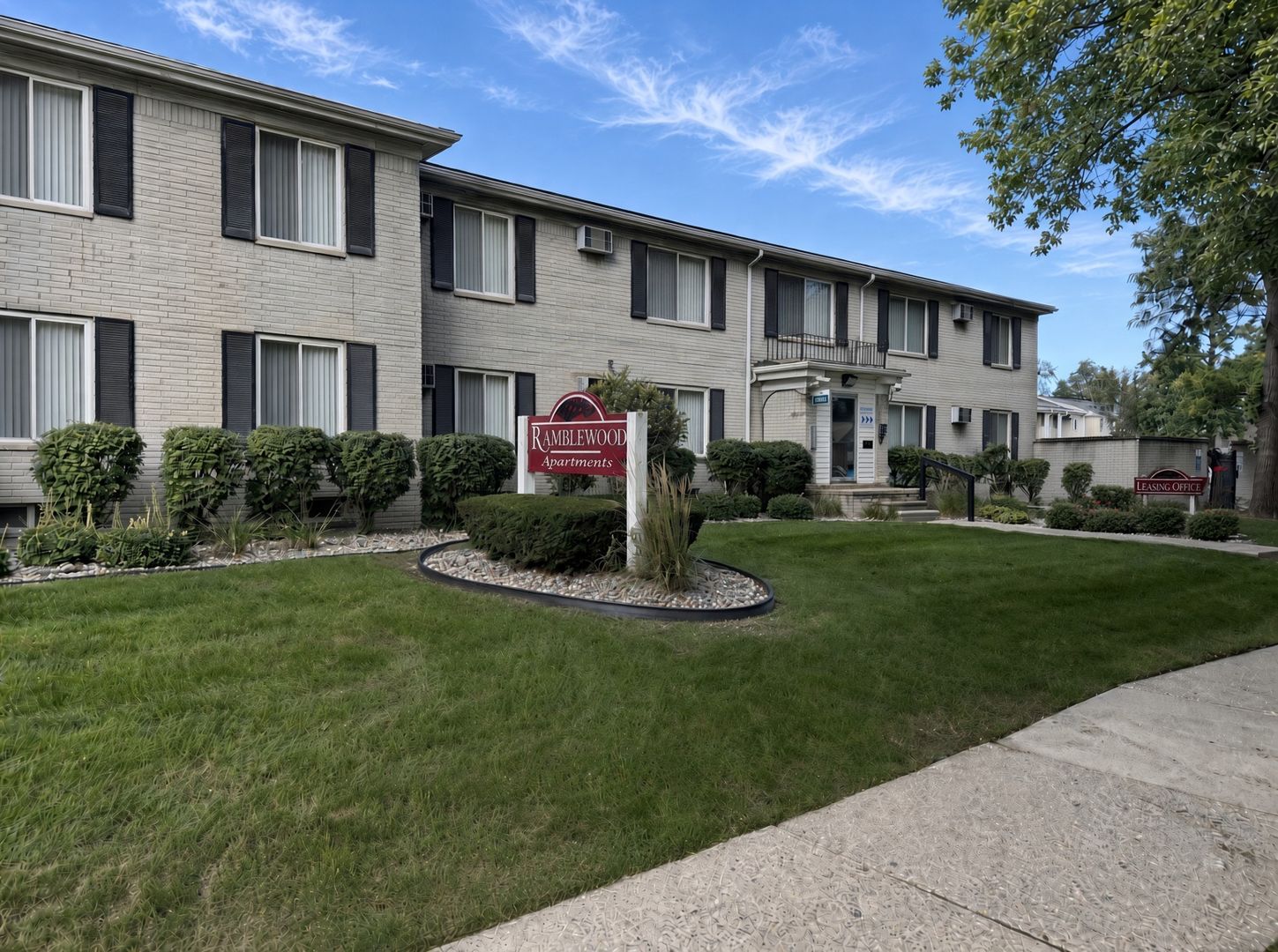 Detroit Apartment: 12611 Memorial St