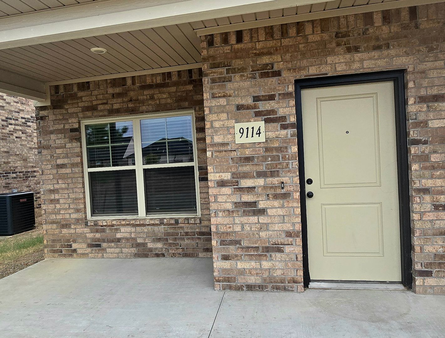 Fort Smith Apartment: 9138 Brookstone Place