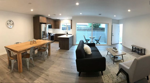 Luxury 2 Bedroom 2 Bath Available now! – photo 1