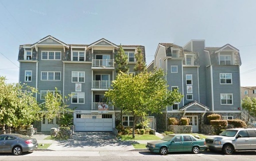 SPACIOUS APARTMENTS NEAR CAMPUS AVAILABLE FOR FALL 2026 – photo 1