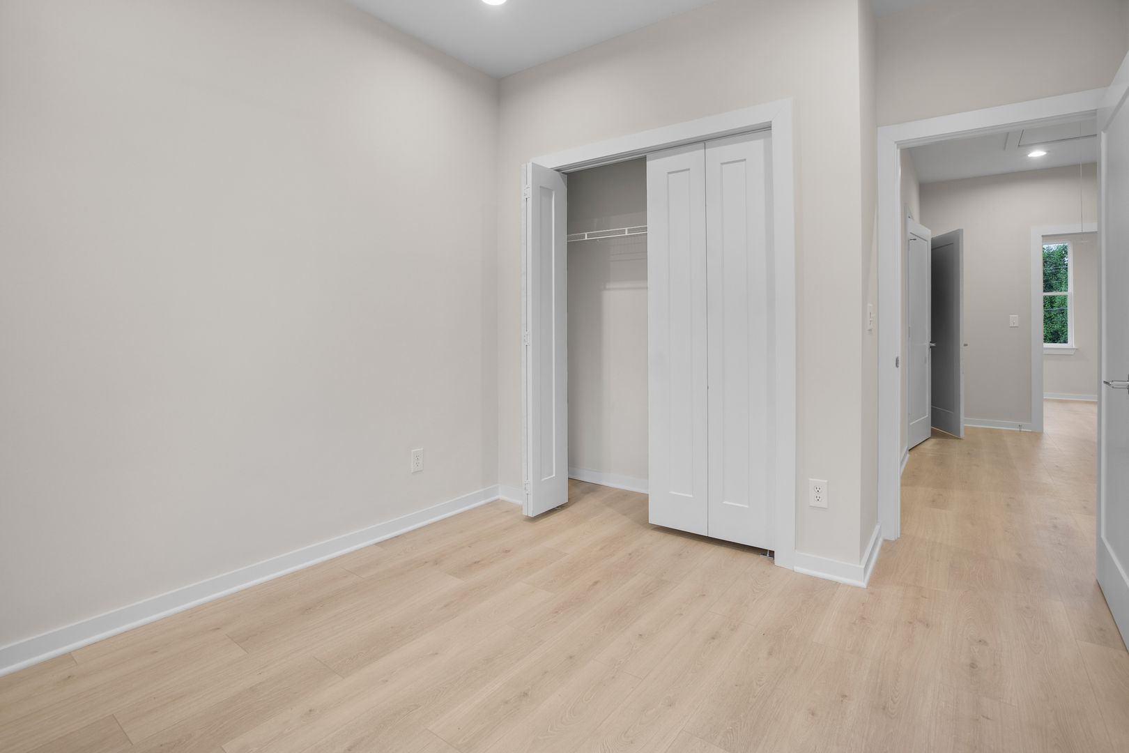 520 Paragon Mills Unit B, Nashville, TN 37211 6 of 12