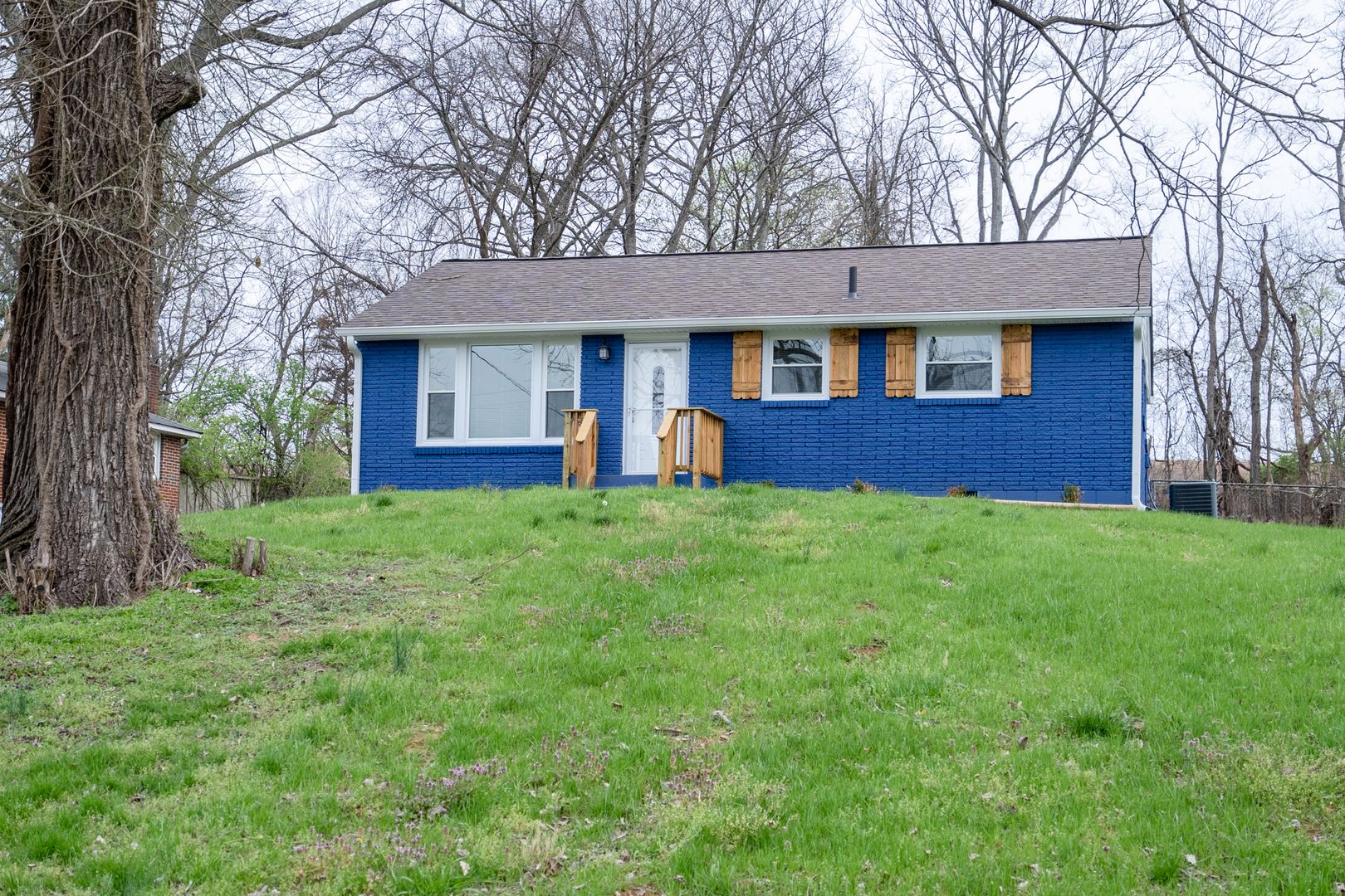 Nashville House: 3914 Creekside Drive