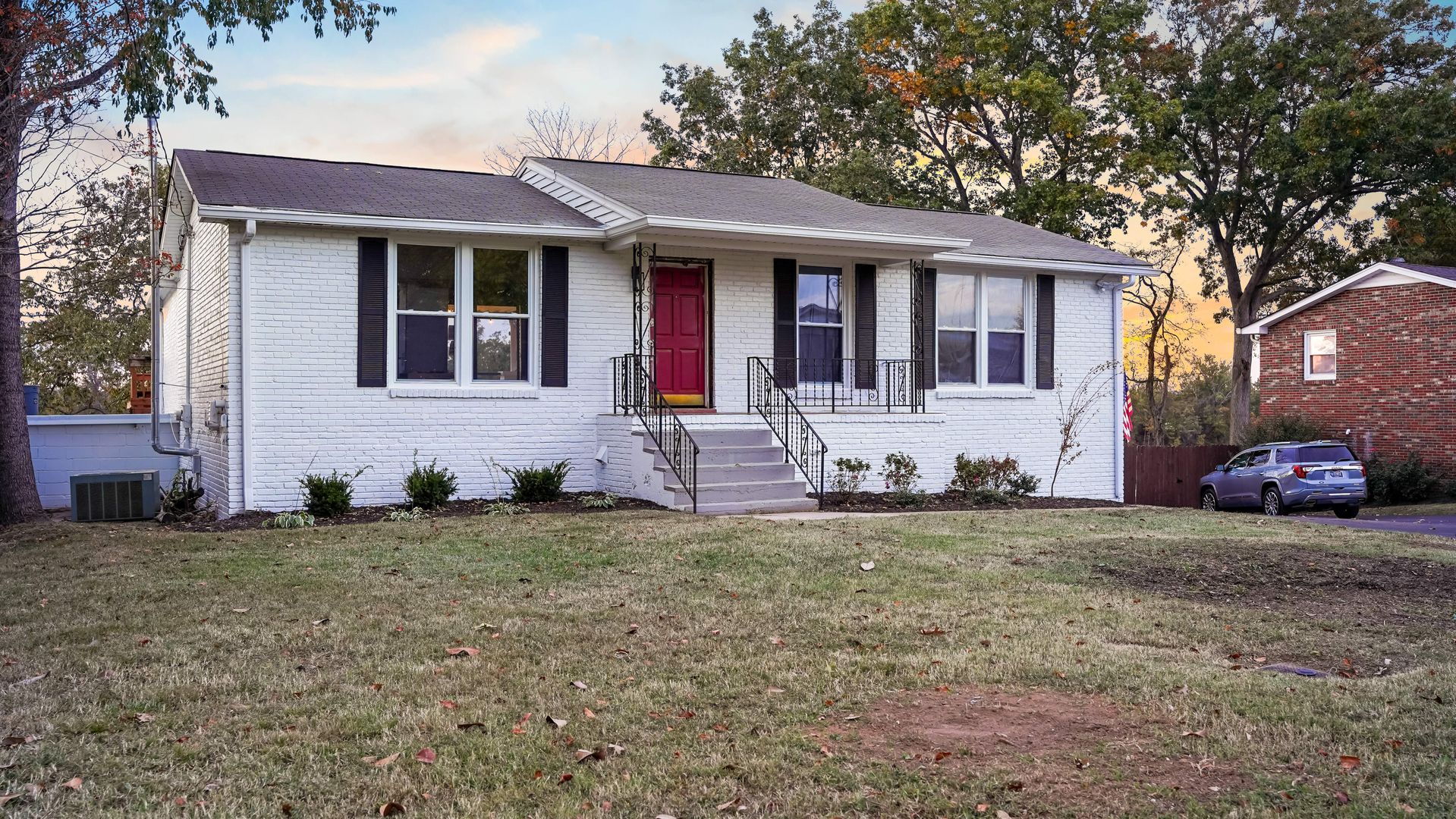 Nashville House: 6620 Upton Ln