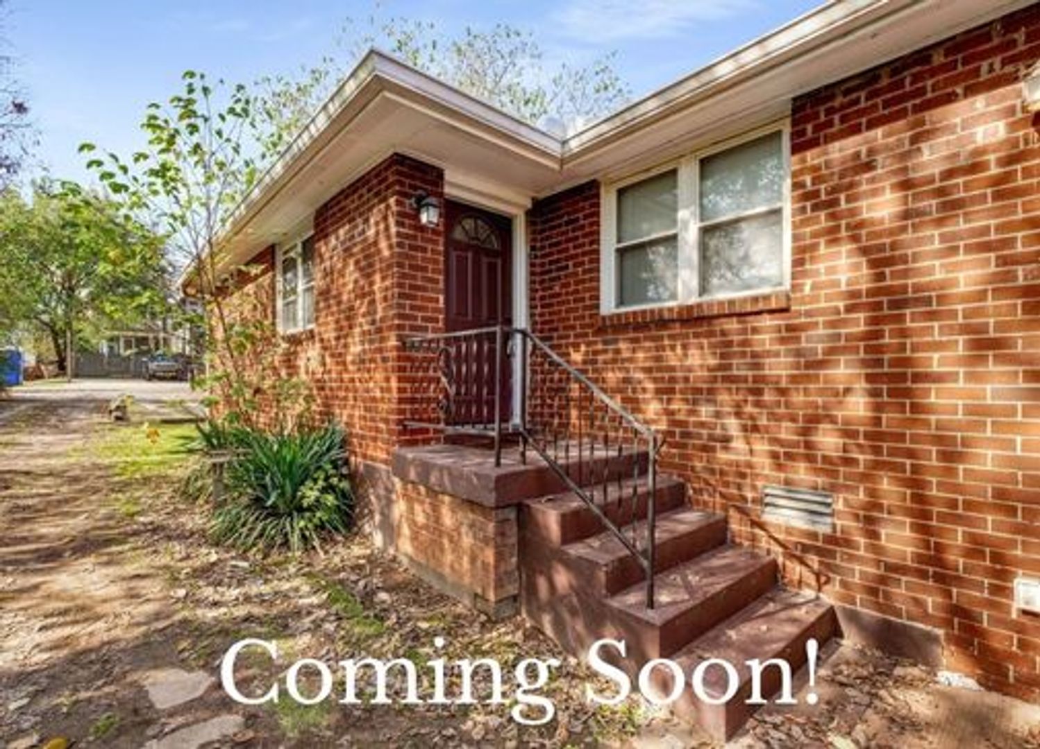 Nashville House: 1615C 6th Ave N