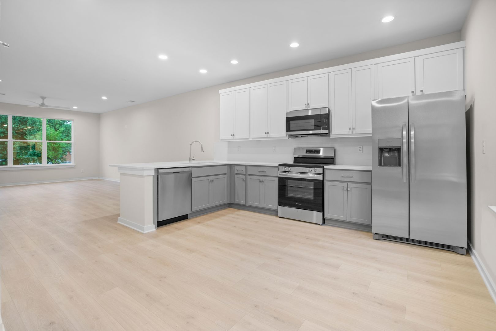 520 Paragon Mills Unit B, Nashville, TN 37211 9 of 12