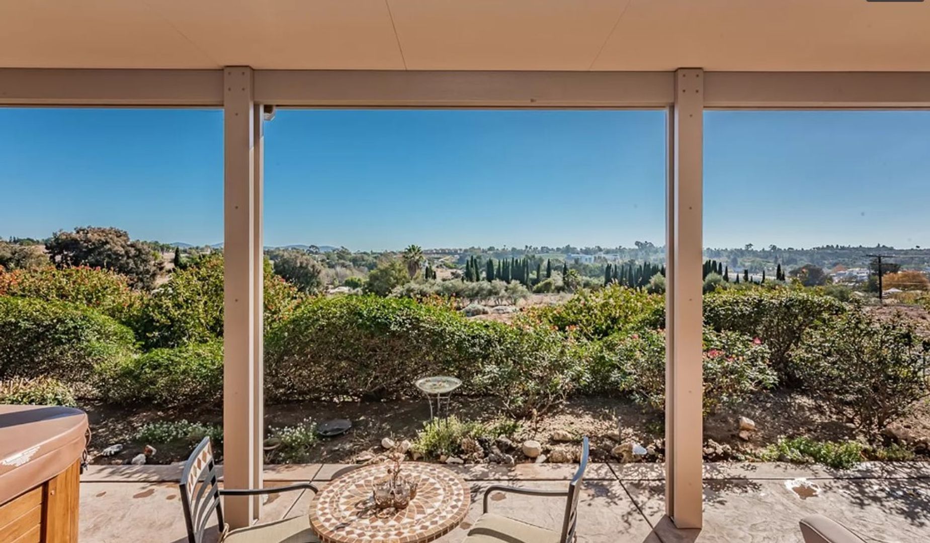 Vista House: 1208 Sunset Drive