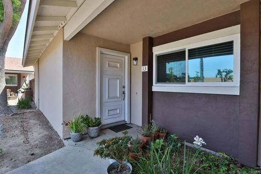 Sunny & Spacious 3BR Condo – Minutes from the Beach – photo 1