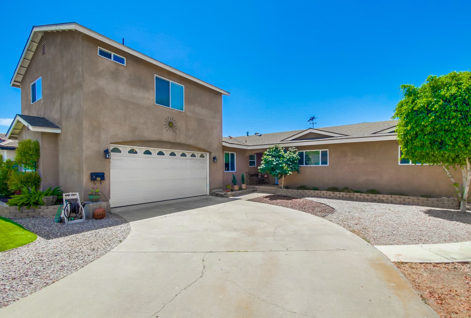 San Diego House: 5601 Ashland Ave. - Single Family Home and Granny Flat Apartment with Separate Entrance