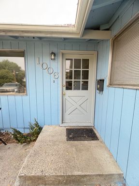 1006 C Avenue – photo 1