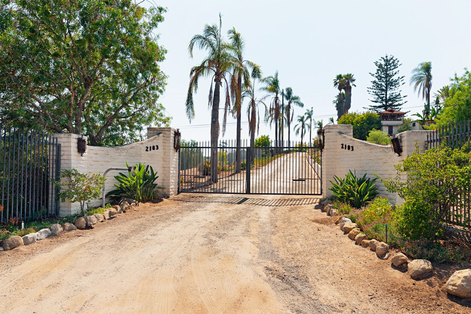 Vista Apartment: 2183 Primrose Ave