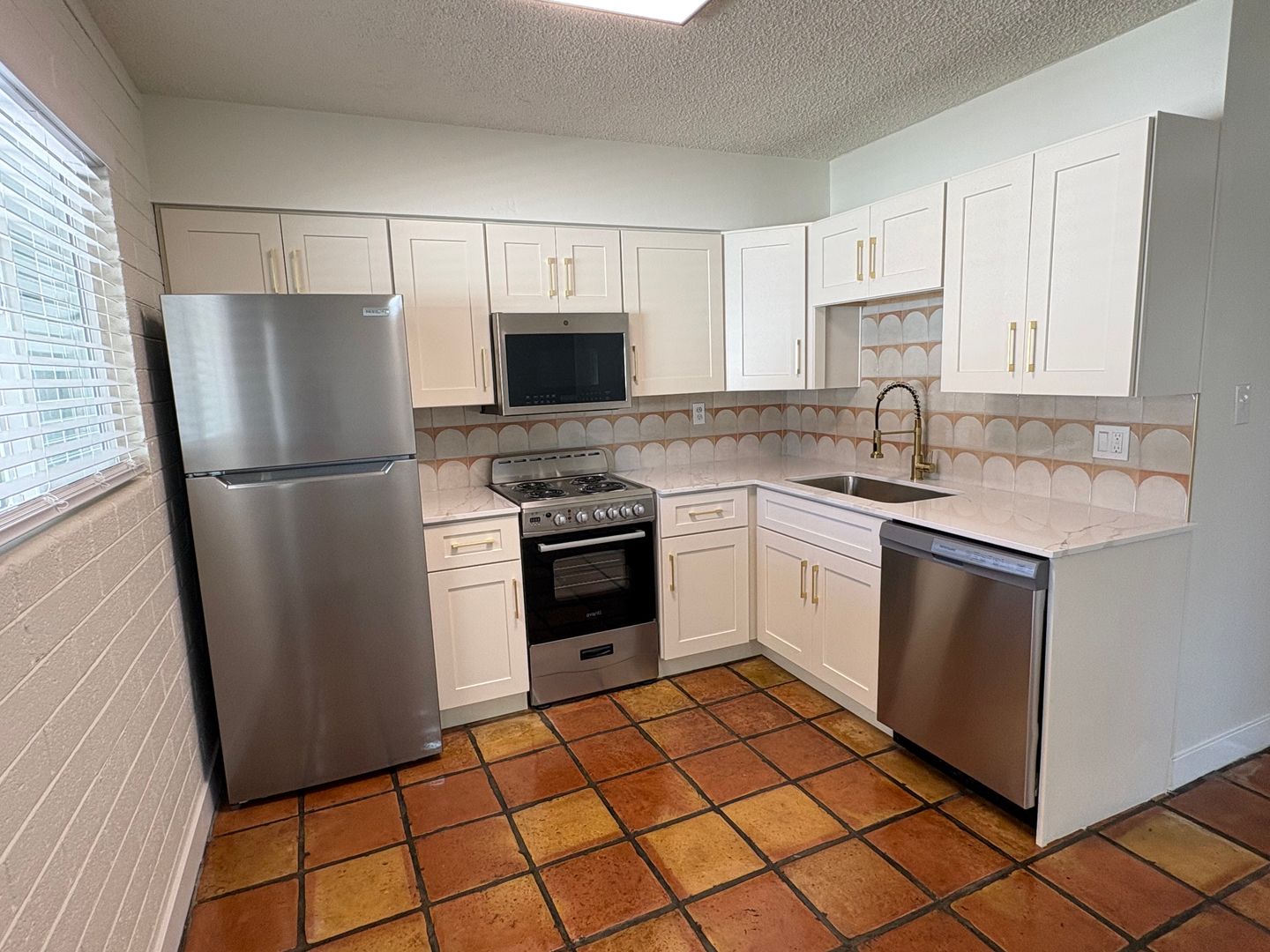 Tempe Apartment: 1873 E University Dr