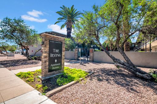 RandDLiving on Irving | Modern 1-Bedroom + Pool – photo 1