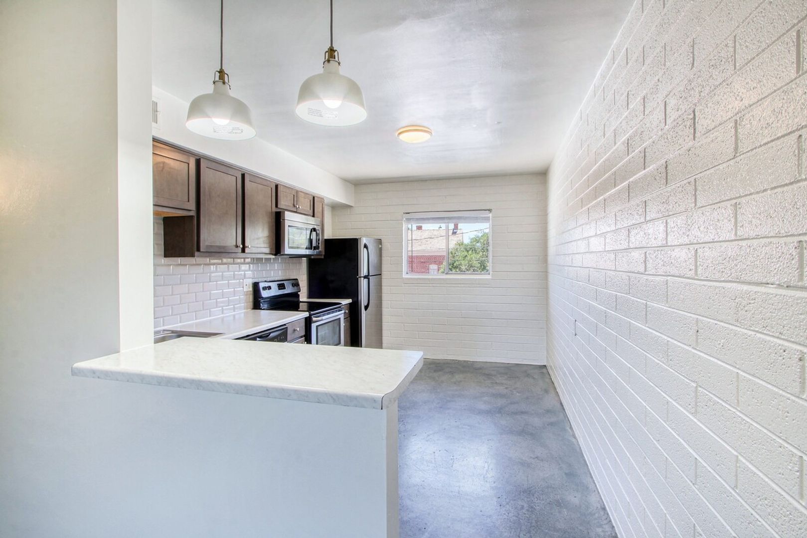 Mesa Apartment: 31 W 2nd Street
