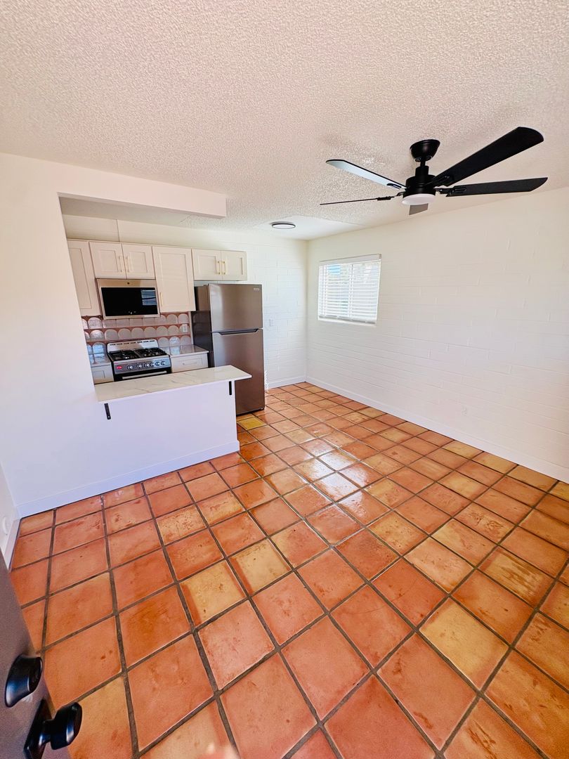Tempe Apartment: 1873 E University Dr