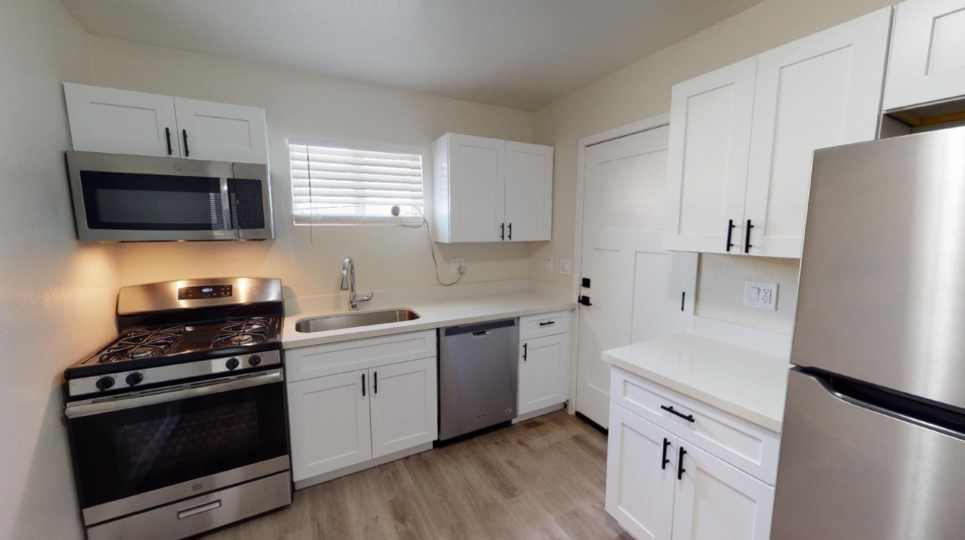 906 E Roma Ave Phoenix Az 16 of 39