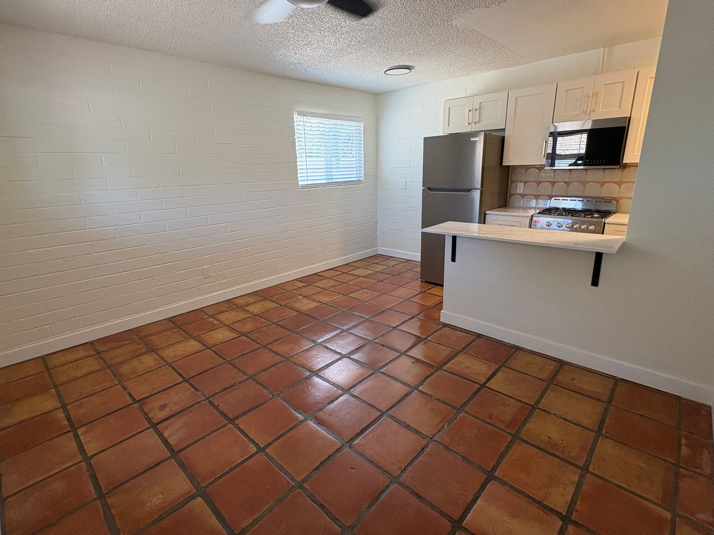 Tempe Apartment: 1867 E University Dr
