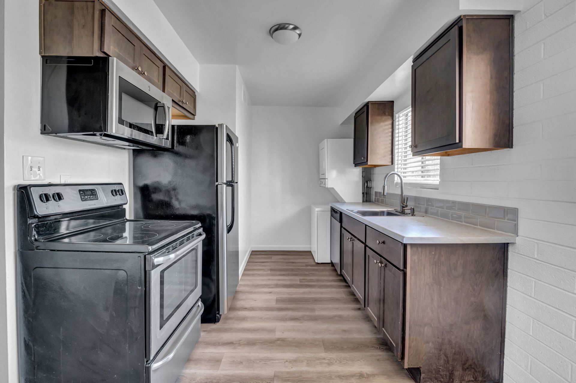 RandDLiving on Irving 7 of 12
