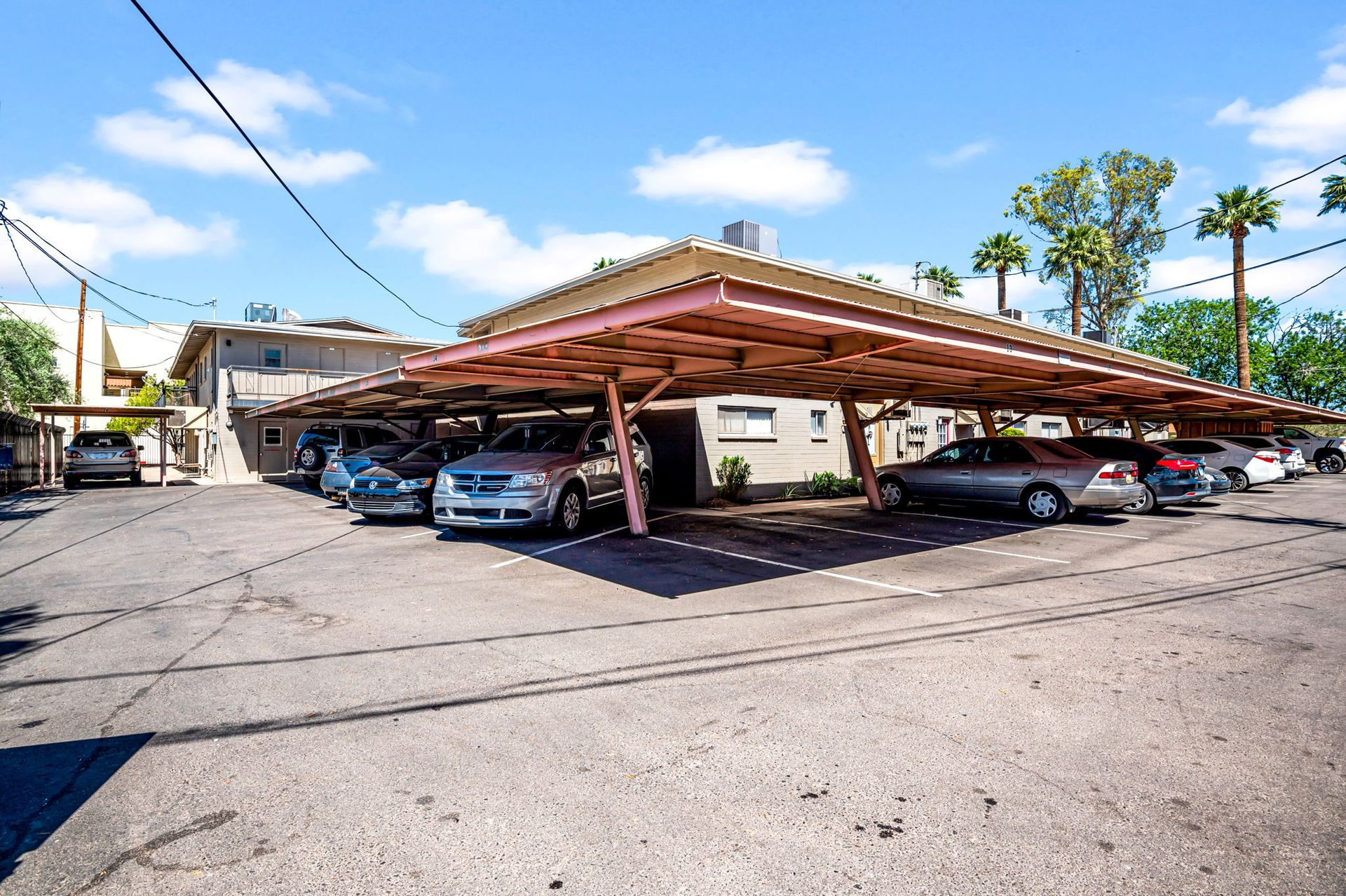 Parking at RandDLiving on Irving (1 of 3)