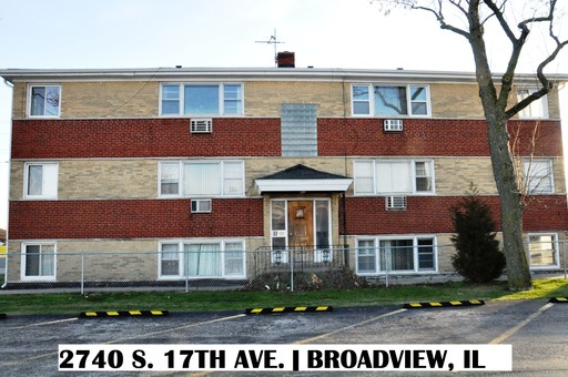 Spacious 2 Bedroom Garden Apt w/ Heat and Parking Included - Broadview