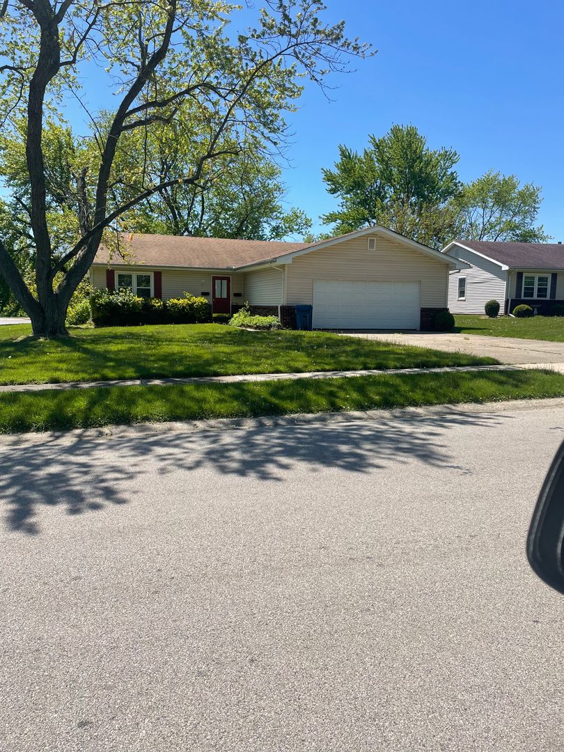 Springfield Apartment: Lombard Ave