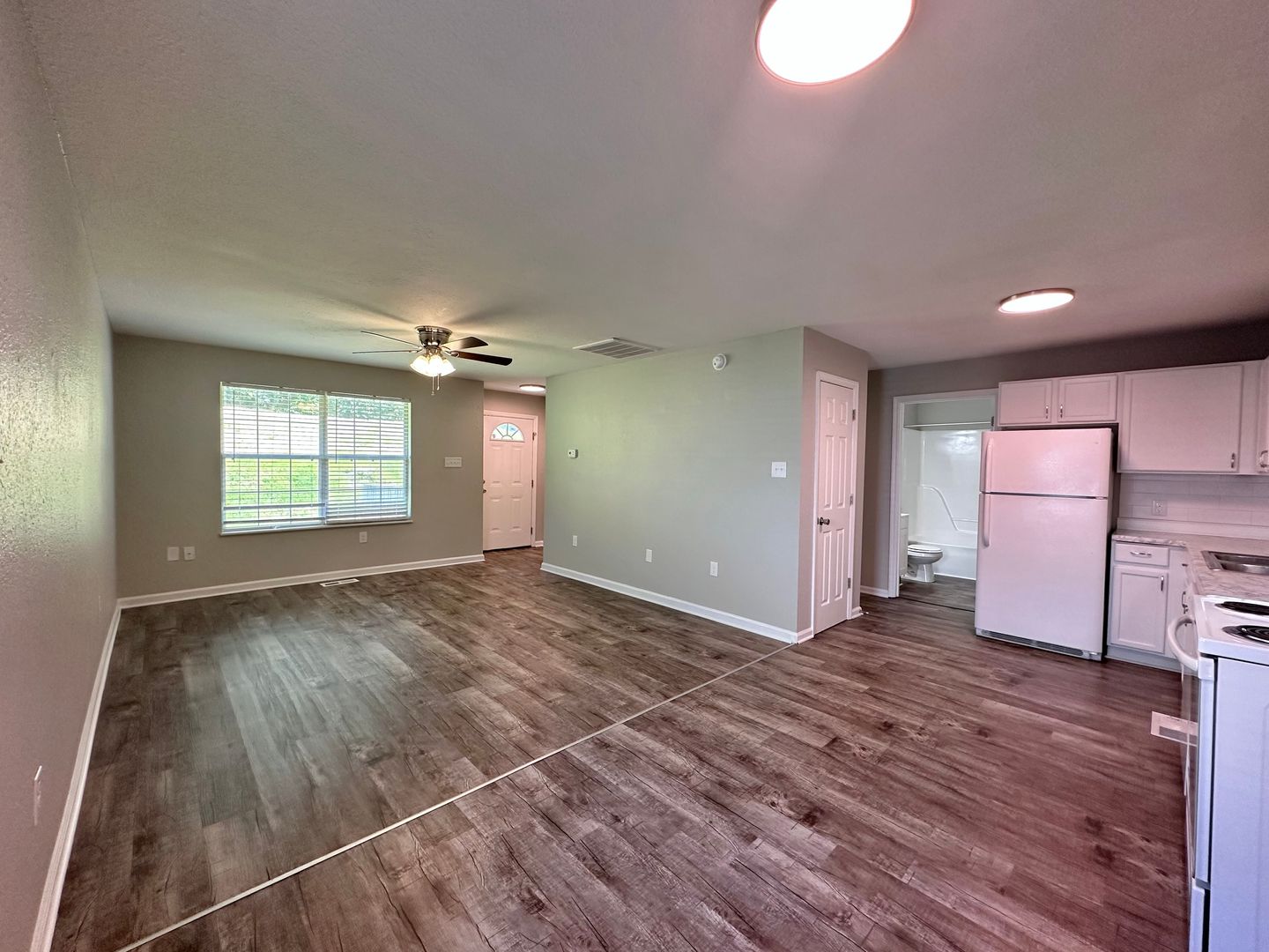 1429 Dutch Valley Drive, Knoxville, TN 37918