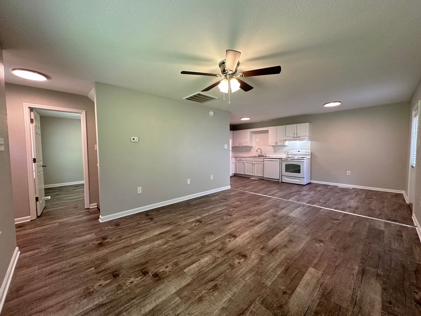 1429 Dutch Valley Drive, Knoxville, TN 37918