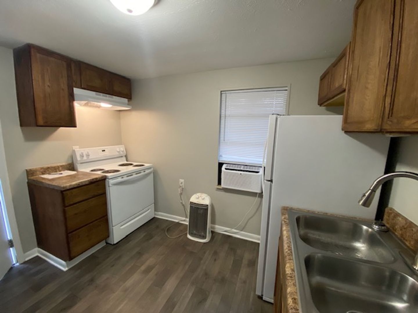 Maryville Apartment: 204 Courtyard Circle