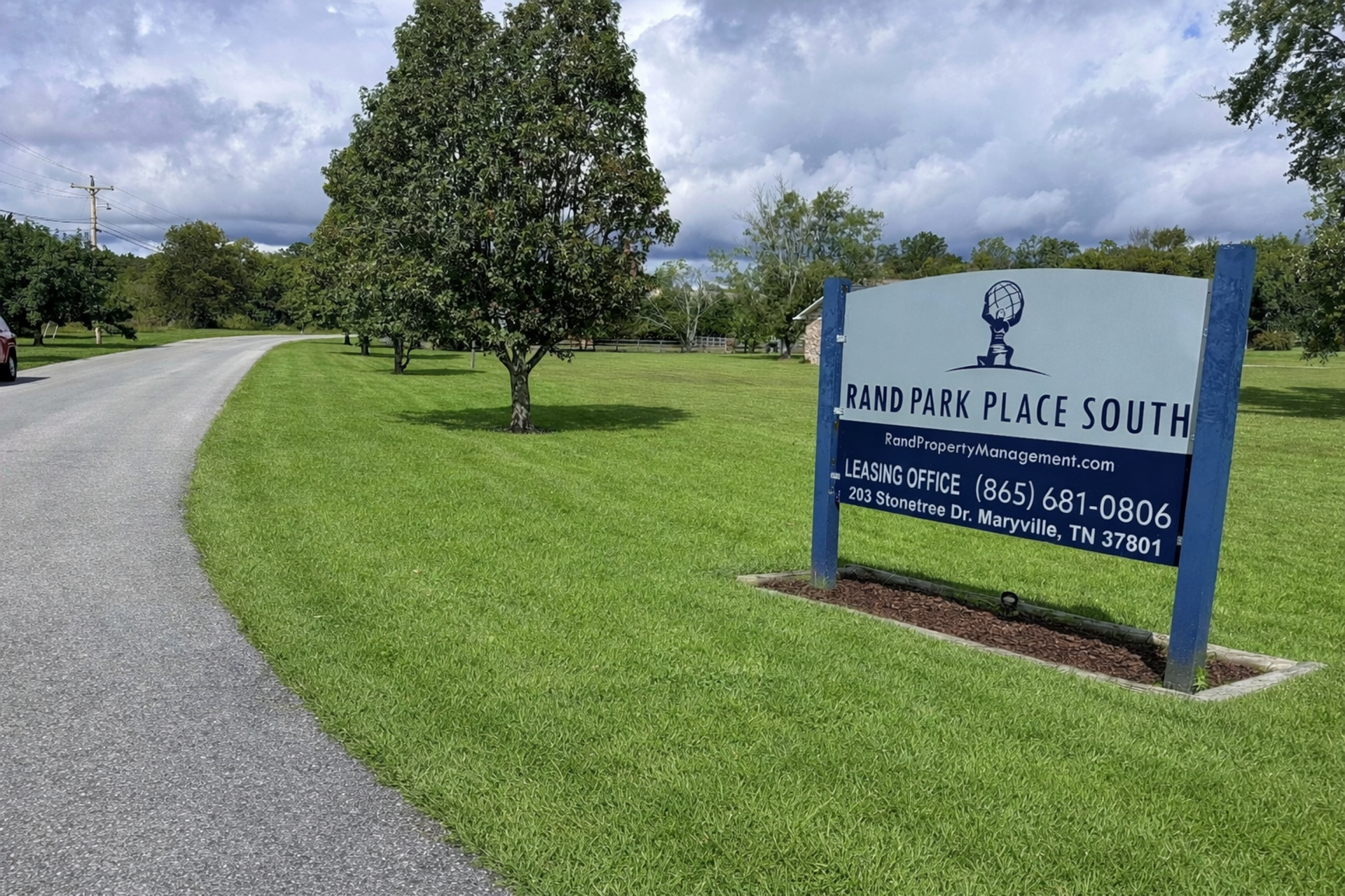 Maryville Apartment: 203 Stone Tree Drive