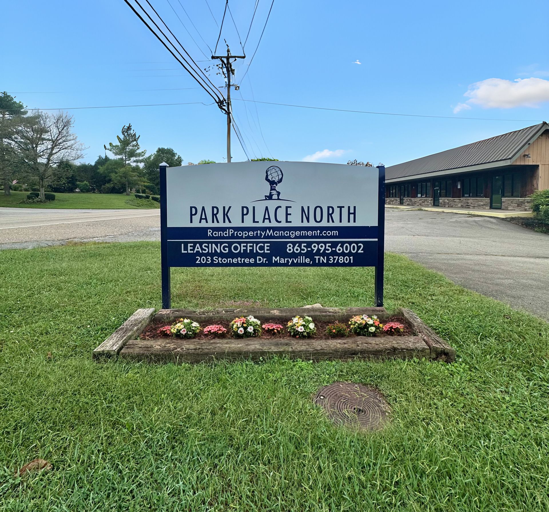 Louisville Apartment: 119 Lakeview Court