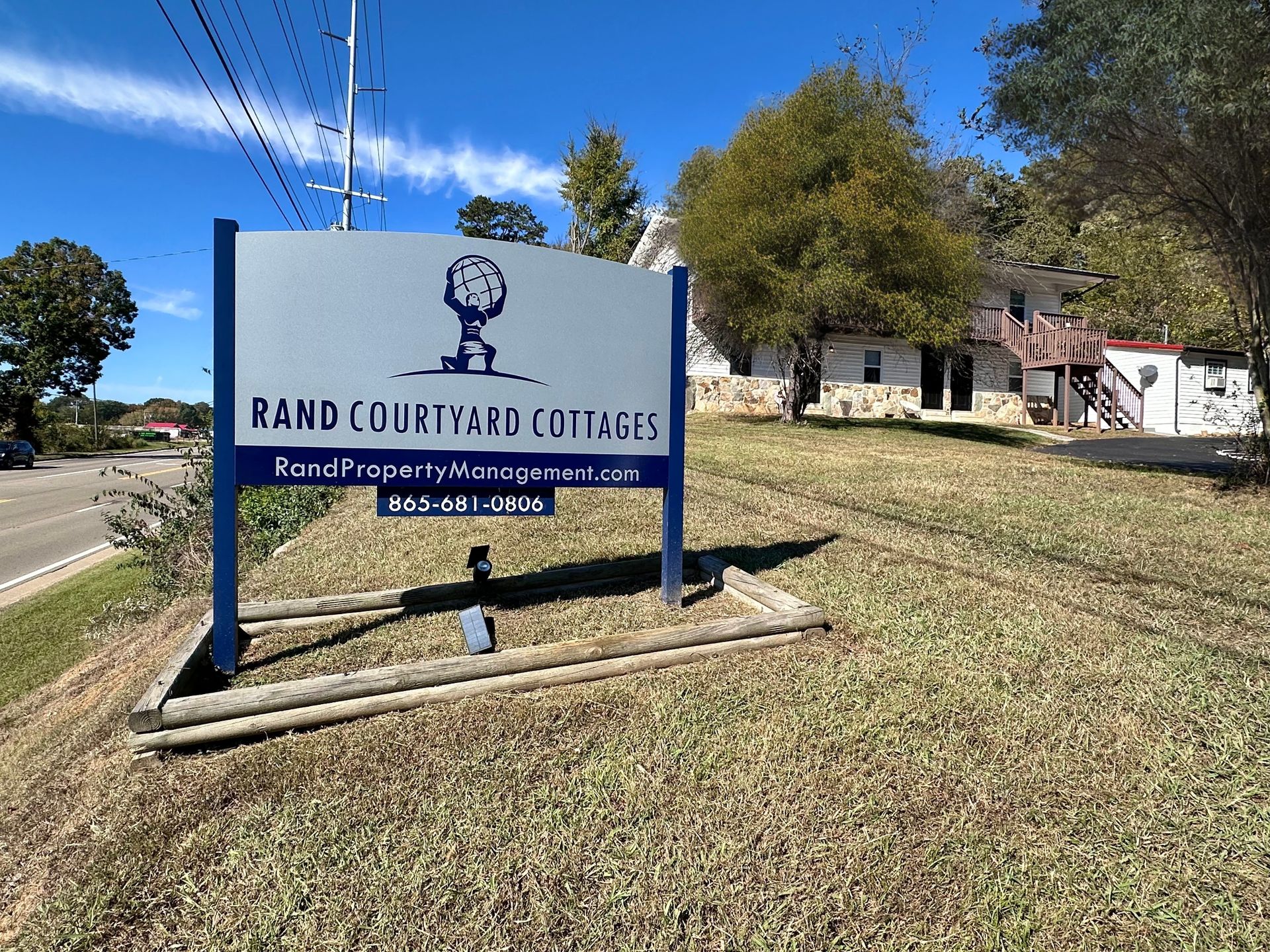 Maryville Apartment: 204 Courtyard Circle