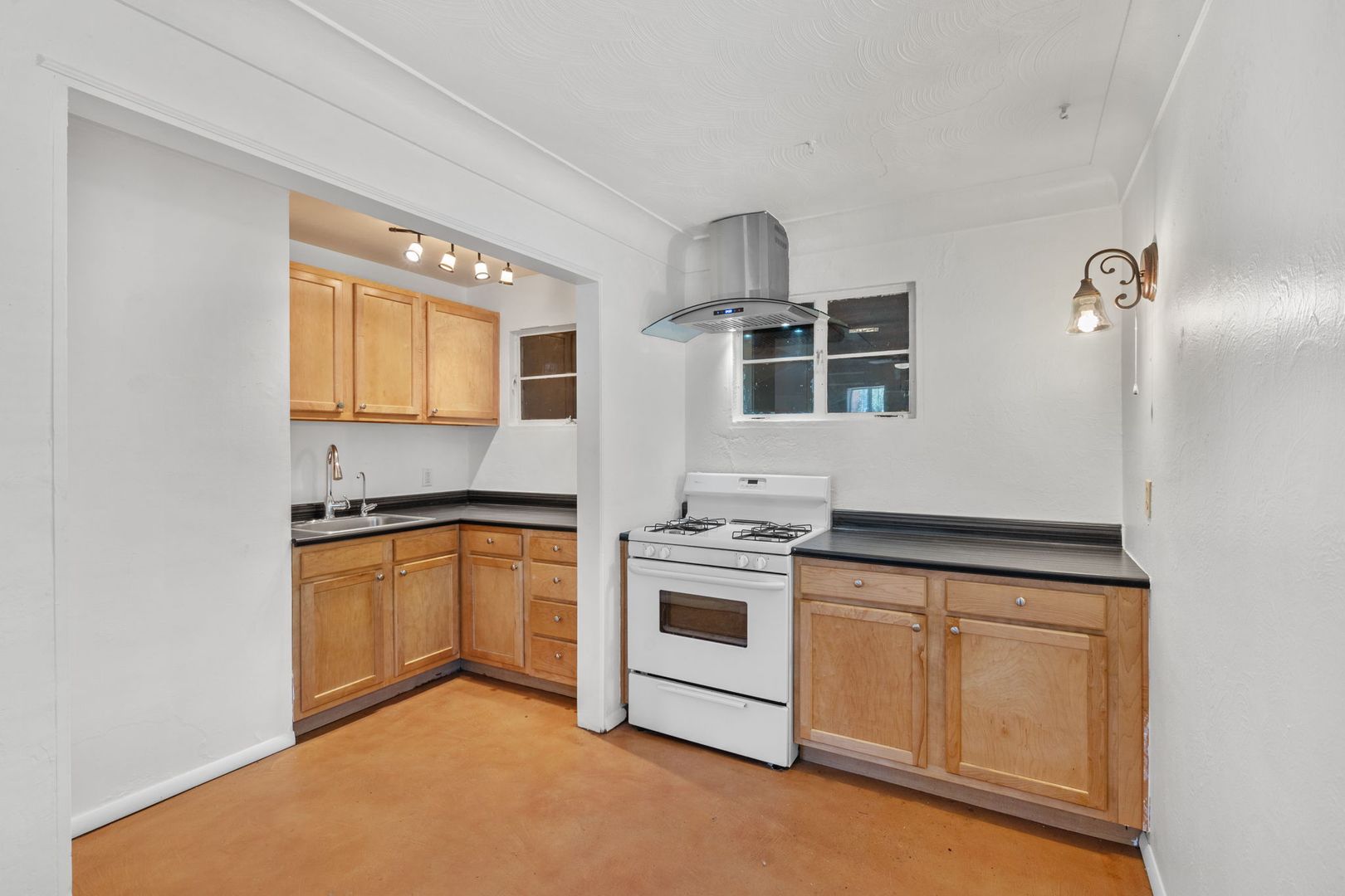 Tucson Apartment: 1503 E. Adelaide Dr.
