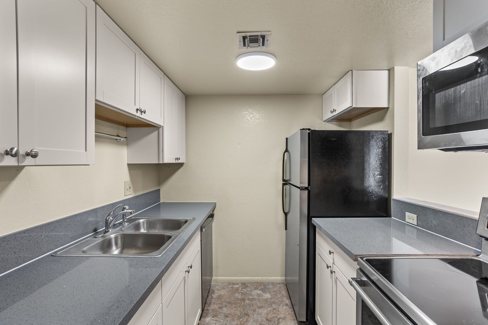 Peppertree Apartments 1 of 12