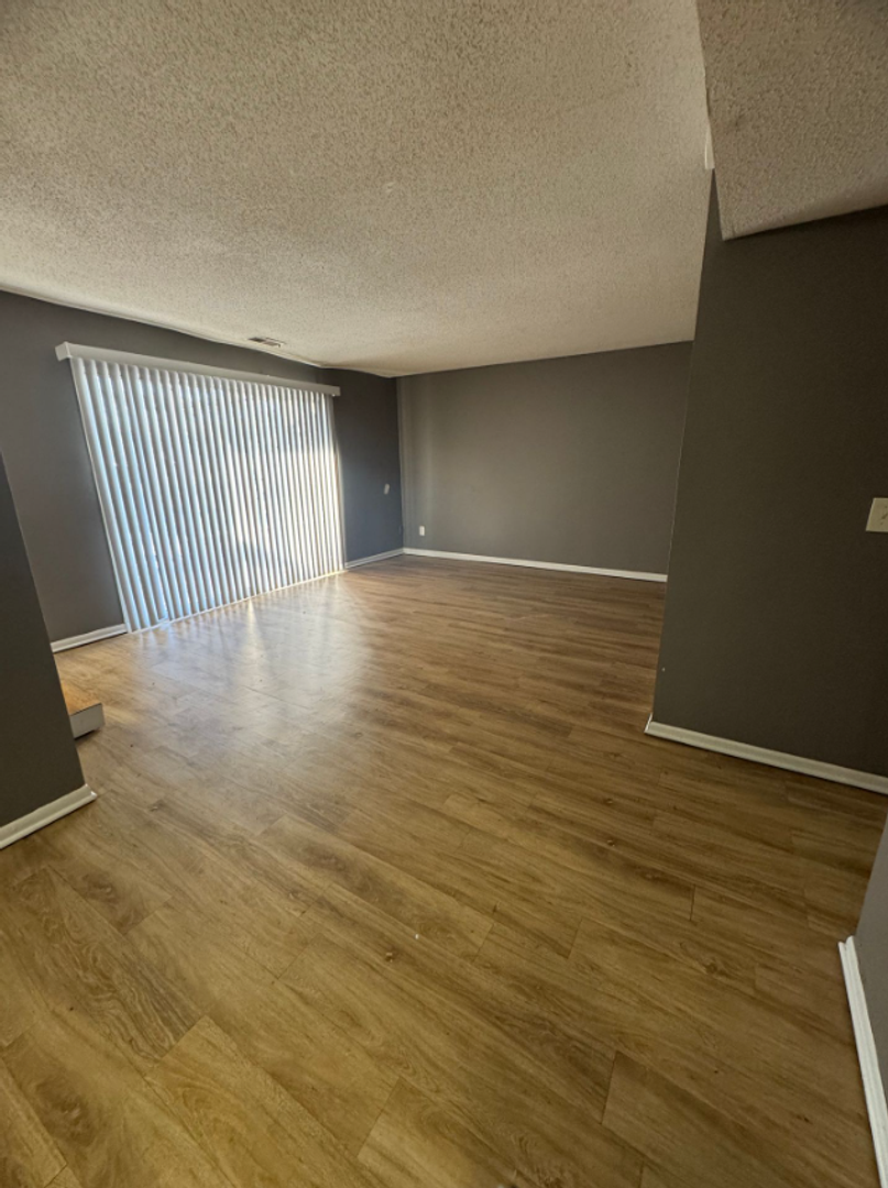Kansas City Apartment: 2803 New Jersey Ave