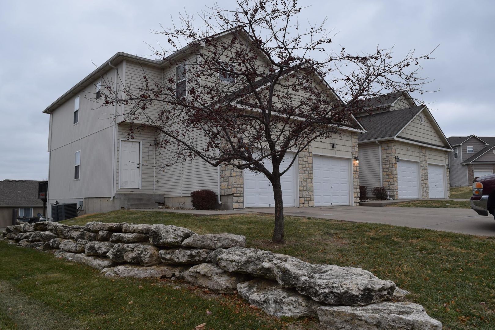 Kansas City Apartment: 10528 E 45th PL