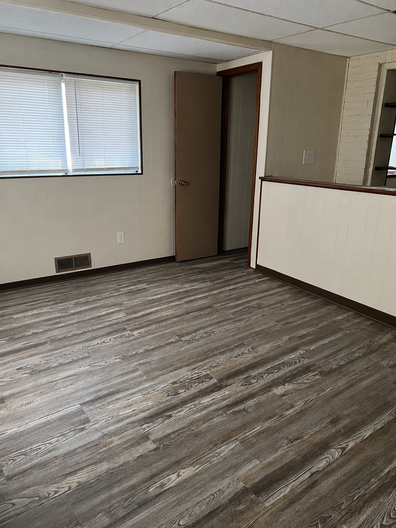 Leavenworth Apartment: 401 Chestnut St