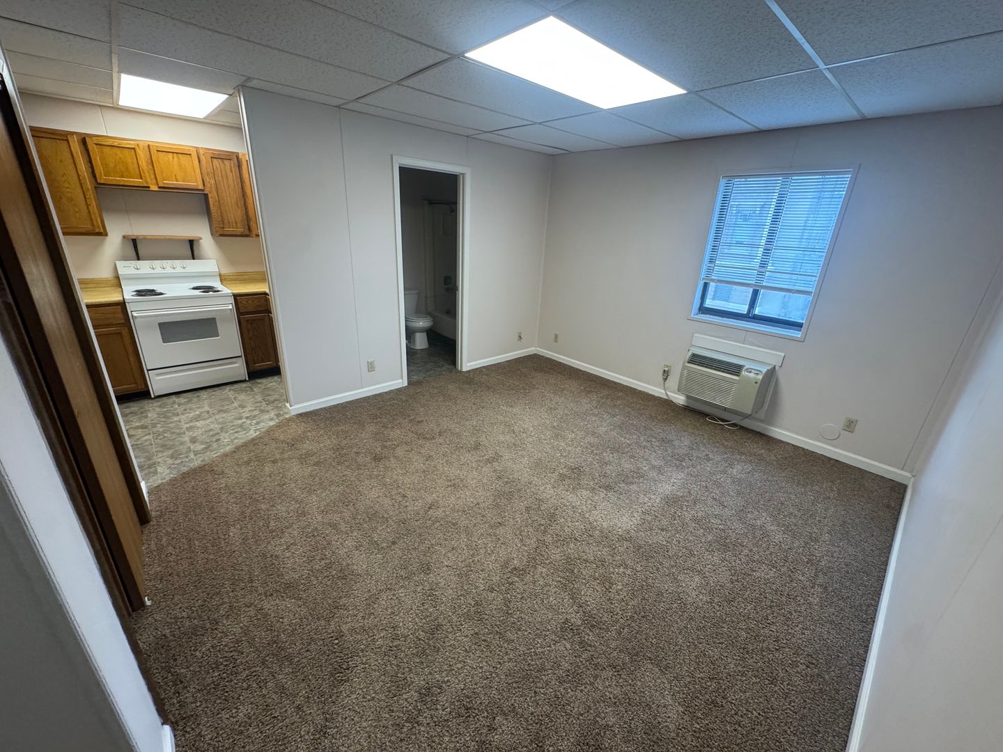 Saint Joseph Apartment: 416 N 7th Street