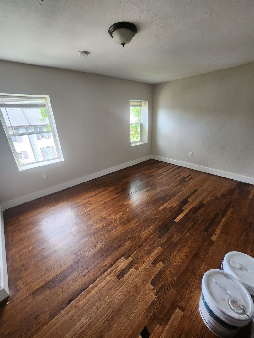 Kansas City Apartment: 3503 The Paseo