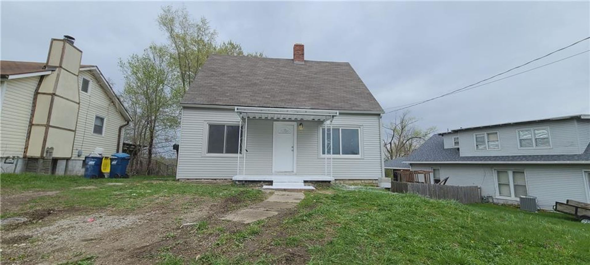 Excelsior Springs House: 139 S Maple Avenue