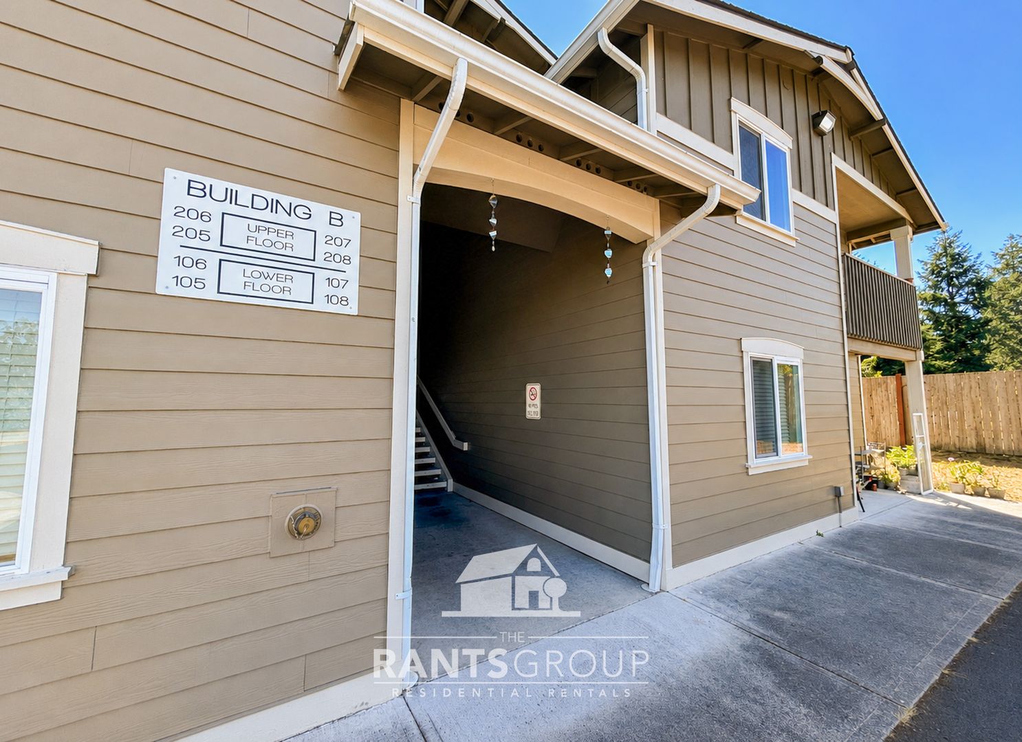 2 Bedroom in the heart of Yelm! 9 of 12
