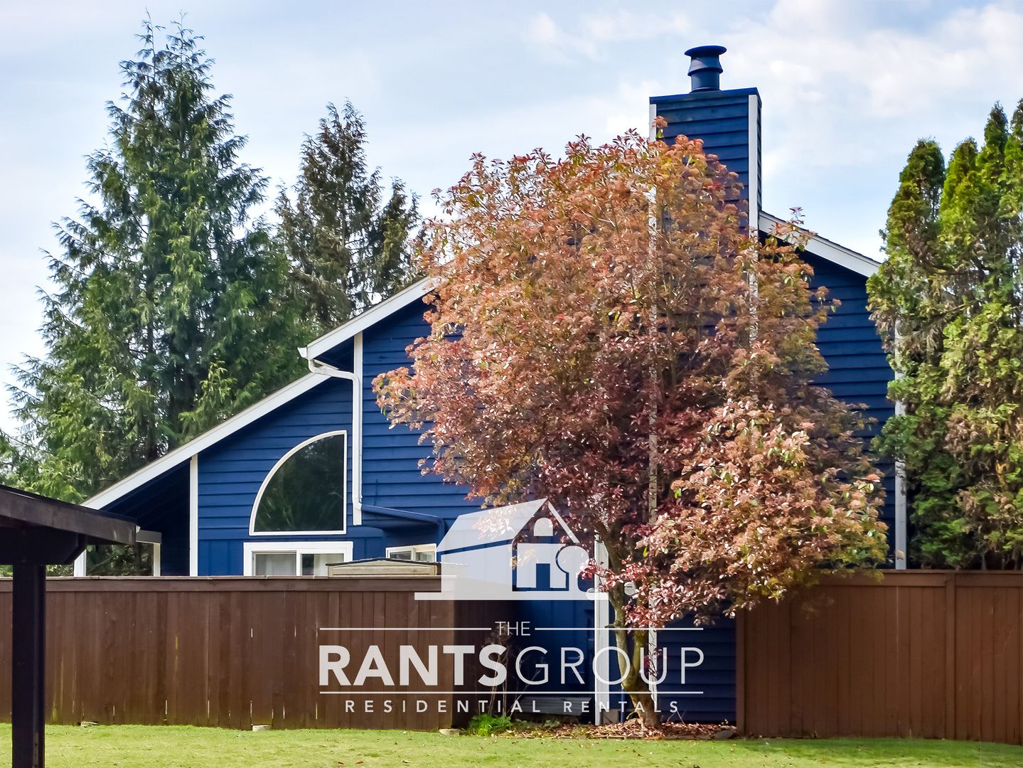 Lacey Townhome: 660 Malibu Dr SE