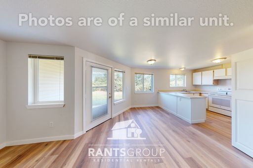 Lovely 2 bedroom units in a nice open grass setting close to all services