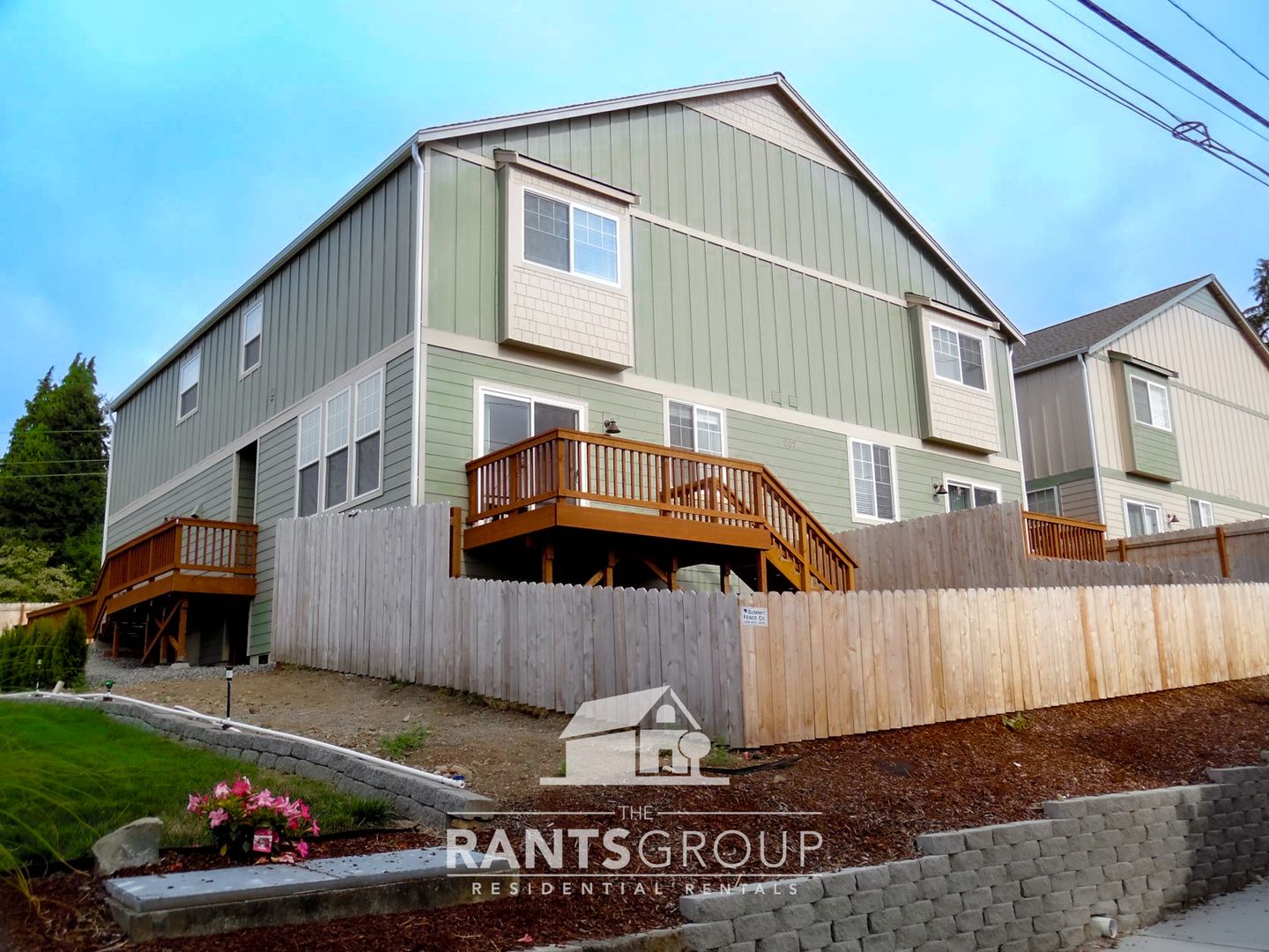 Tumwater Apartment: 603 3rd Ave SW A & B