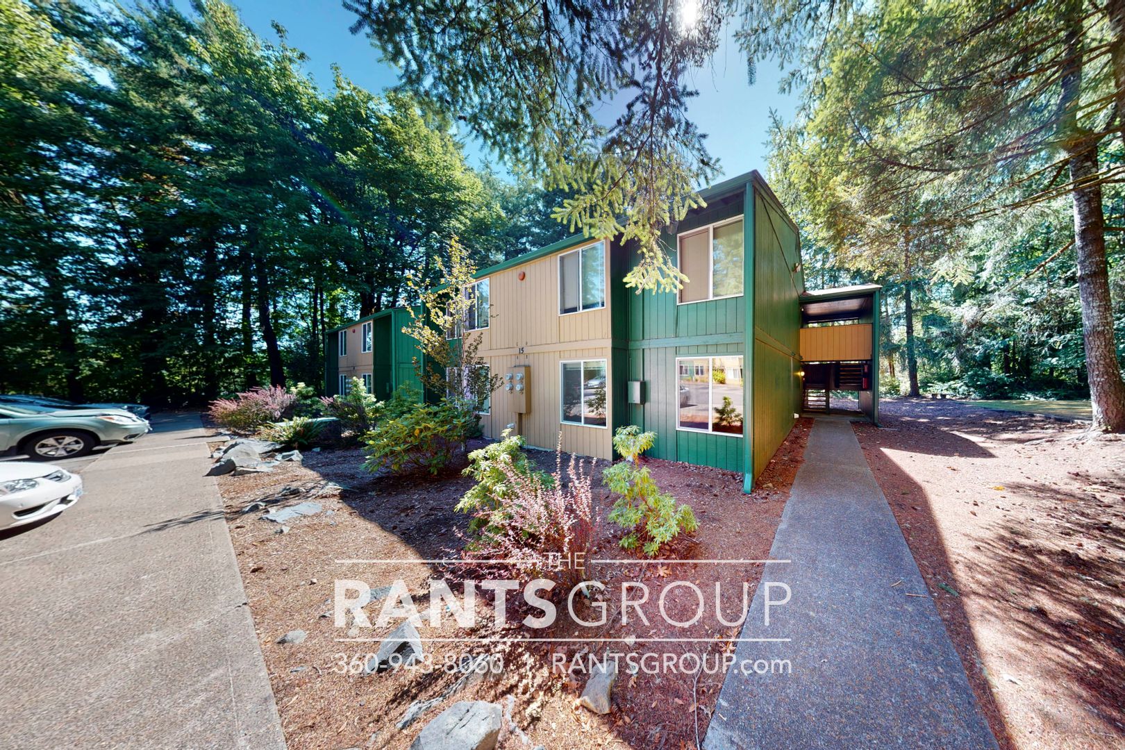 Olympia Apartment: 2323 Burbank Ave NW