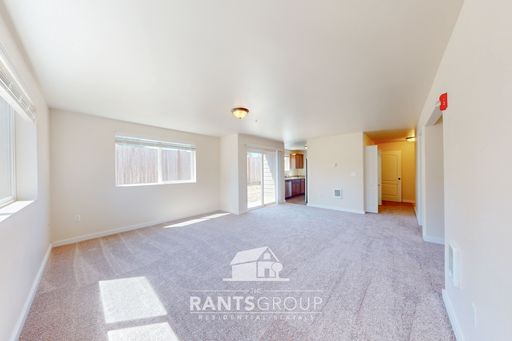 2 Bedroom in the heart of Yelm!