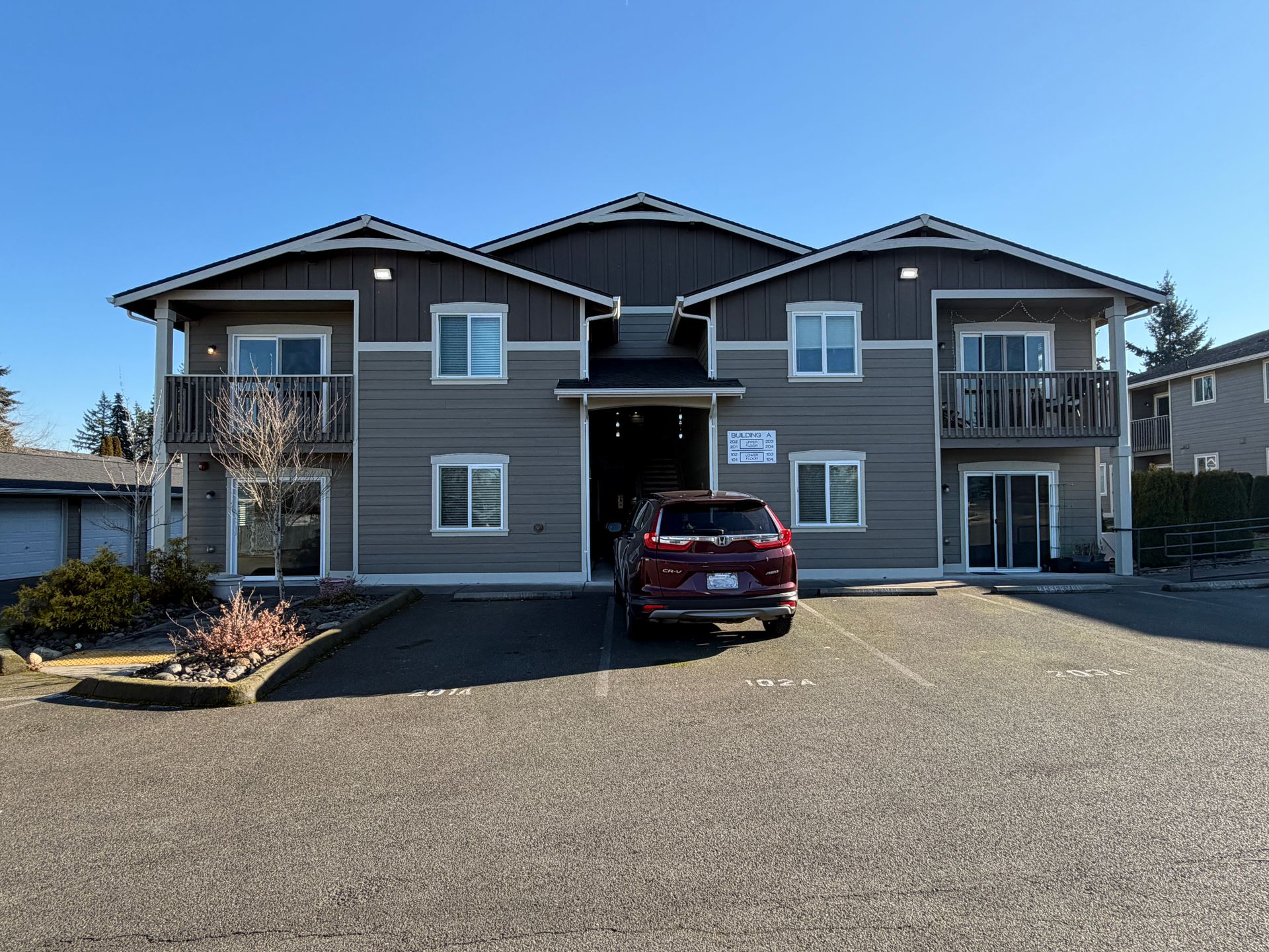 Yelm Apartment: 304 Longmire Street SE - 201A